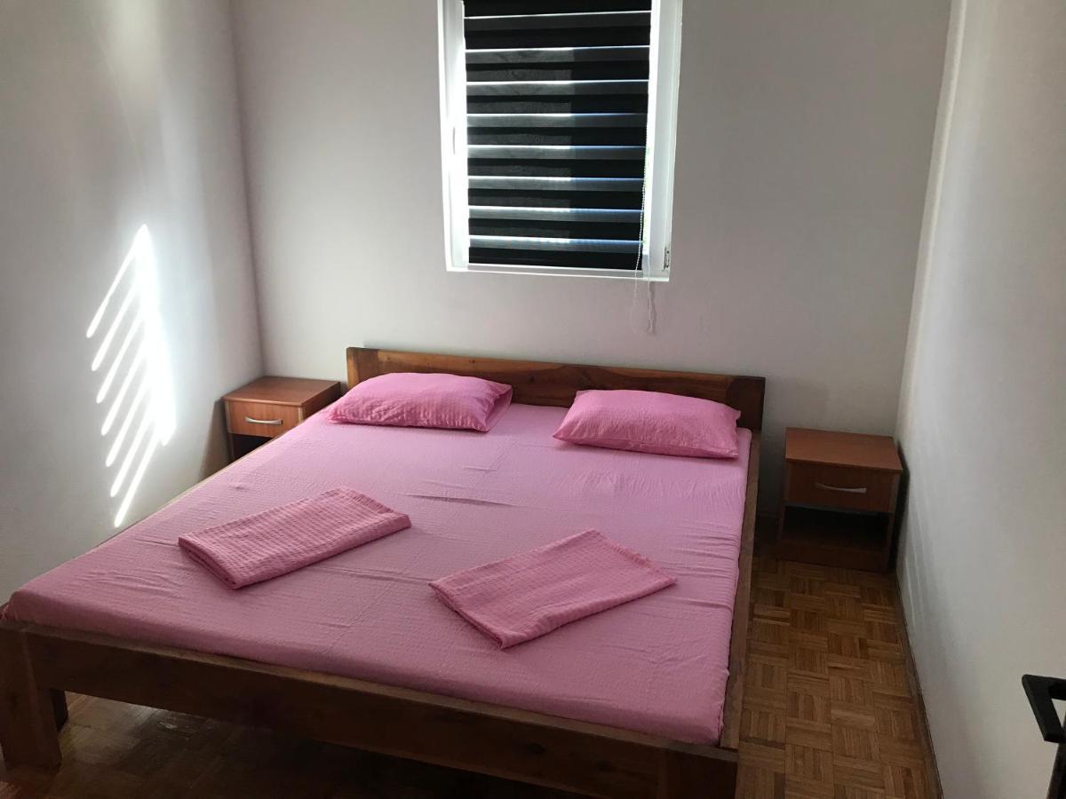 Apartmani Nerko パグ エクステリア 写真