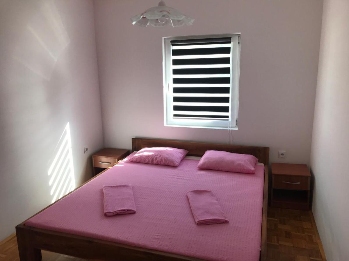 Apartmani Nerko パグ エクステリア 写真