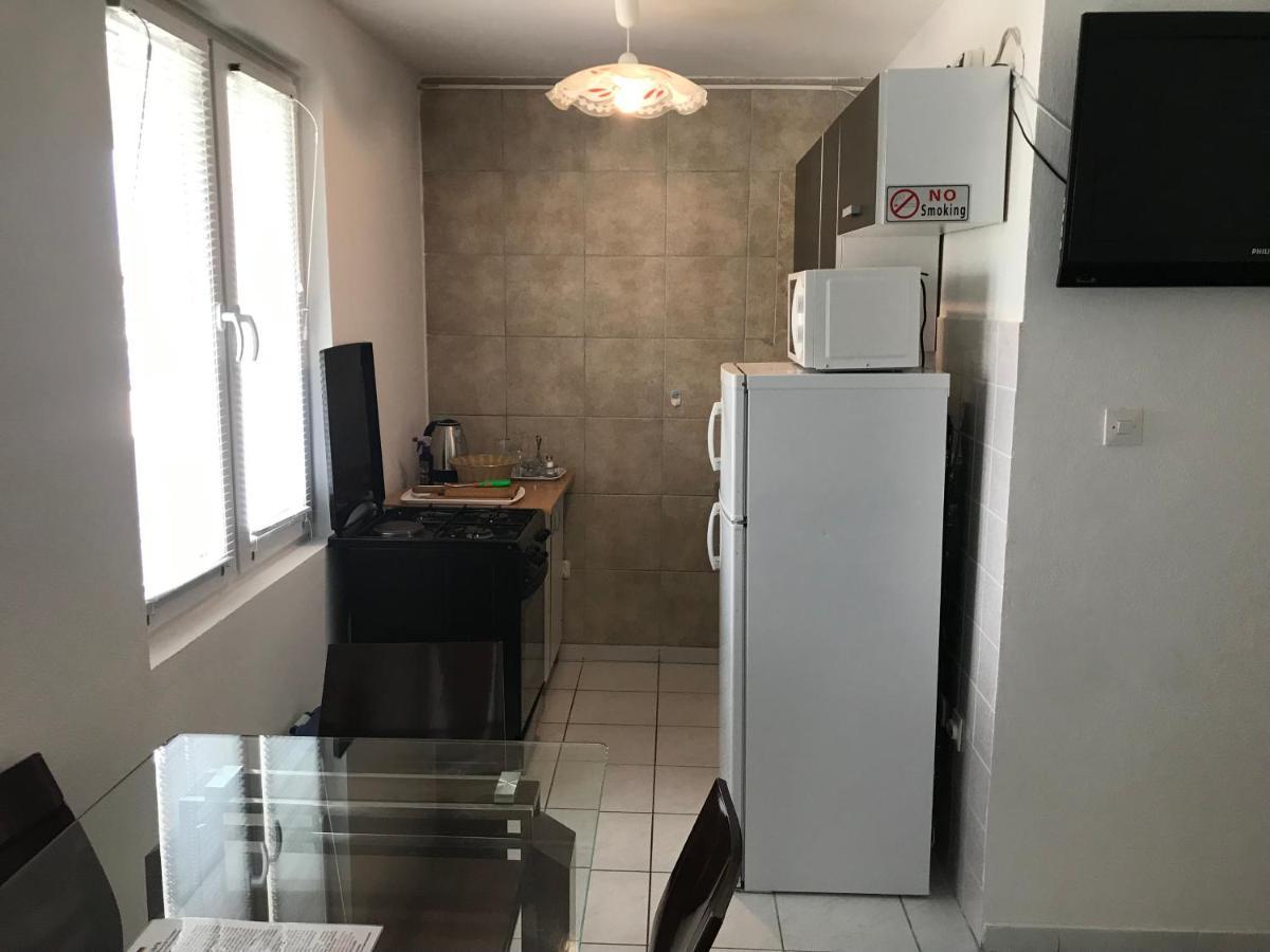 Apartmani Nerko パグ エクステリア 写真