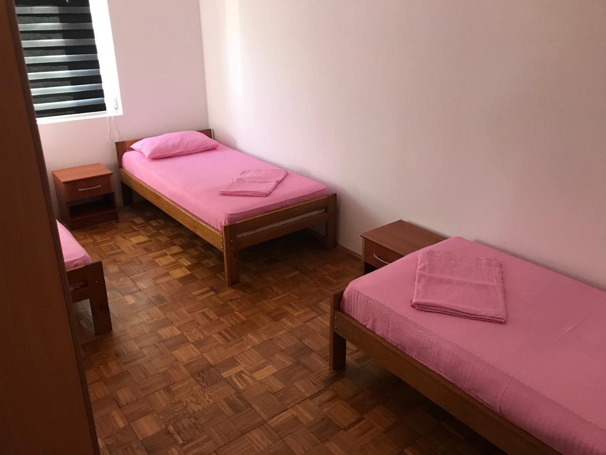 Apartmani Nerko パグ エクステリア 写真