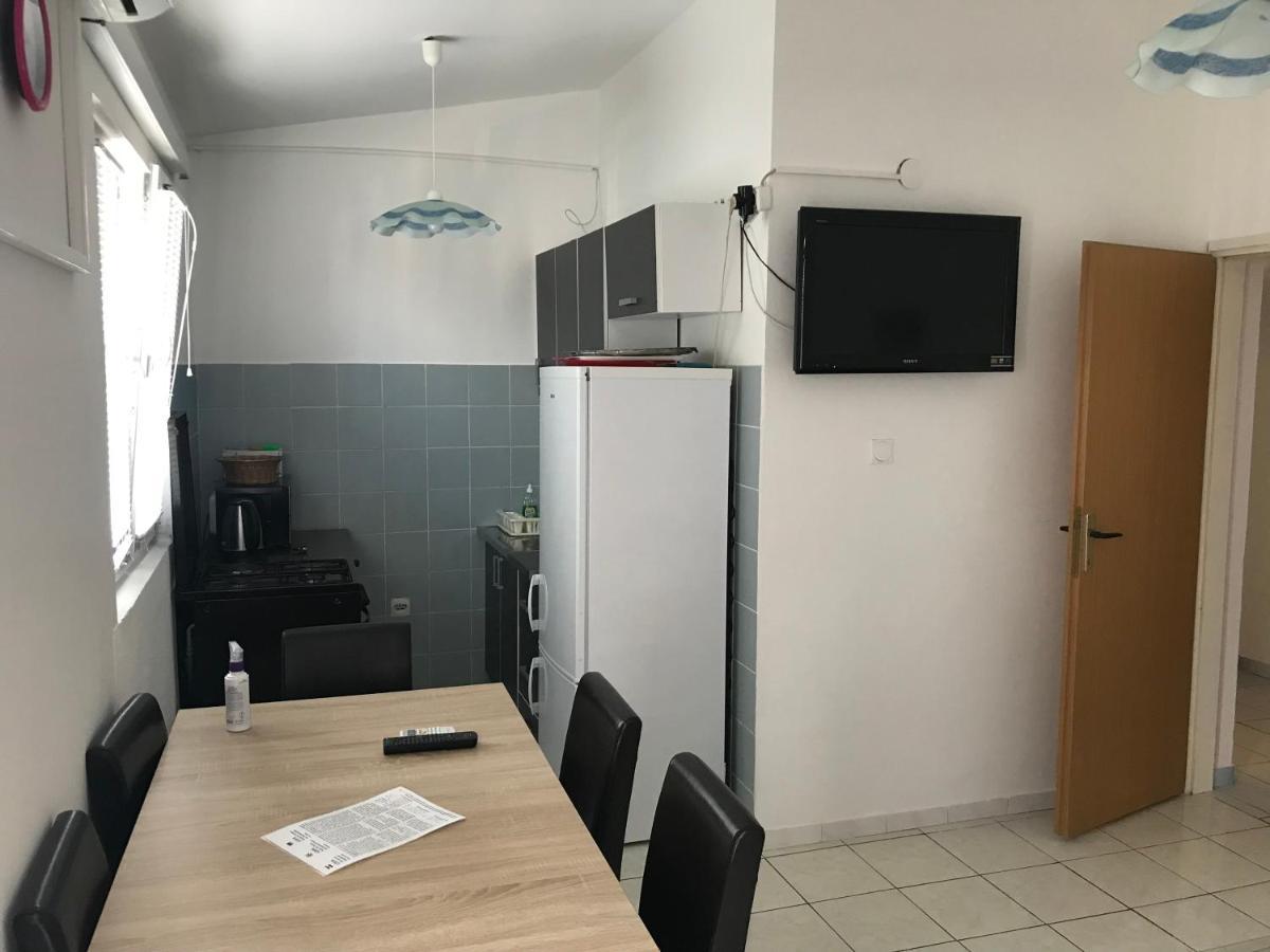 Apartmani Nerko パグ エクステリア 写真
